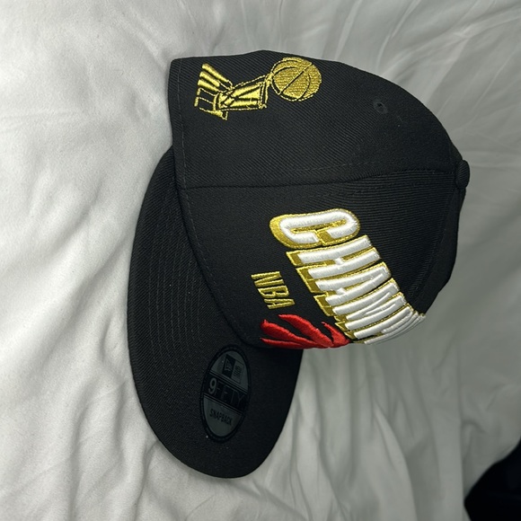 Raptors new era 9fifty SnapBack hat 2019 nba champions - Picture 2 of 3